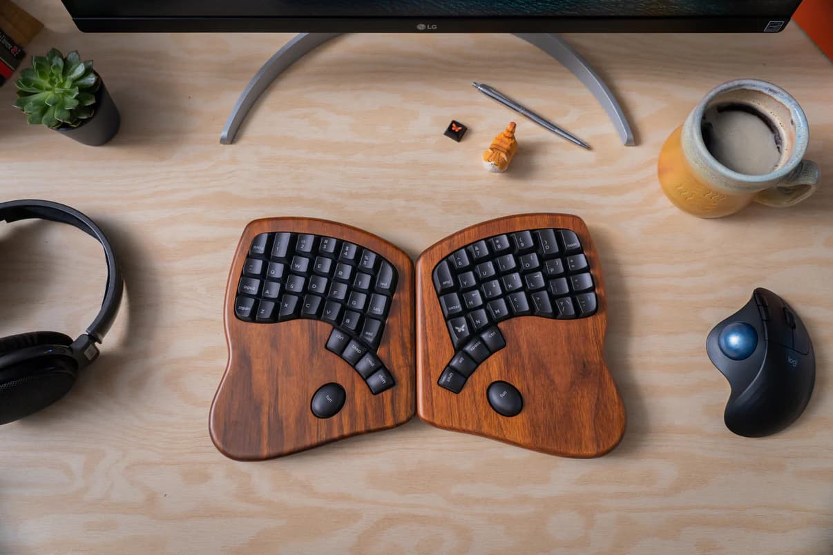 Keyboard.io Model 100